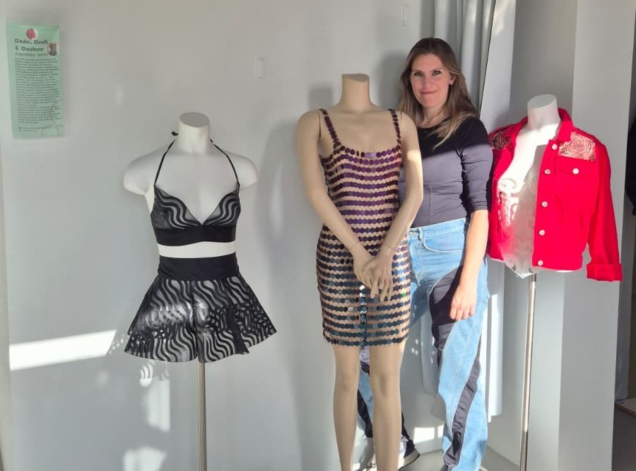 Jojanneke Tamis with her 3D-printed garments at the Fashion Tech Farm, Dutch Design Week 2026
