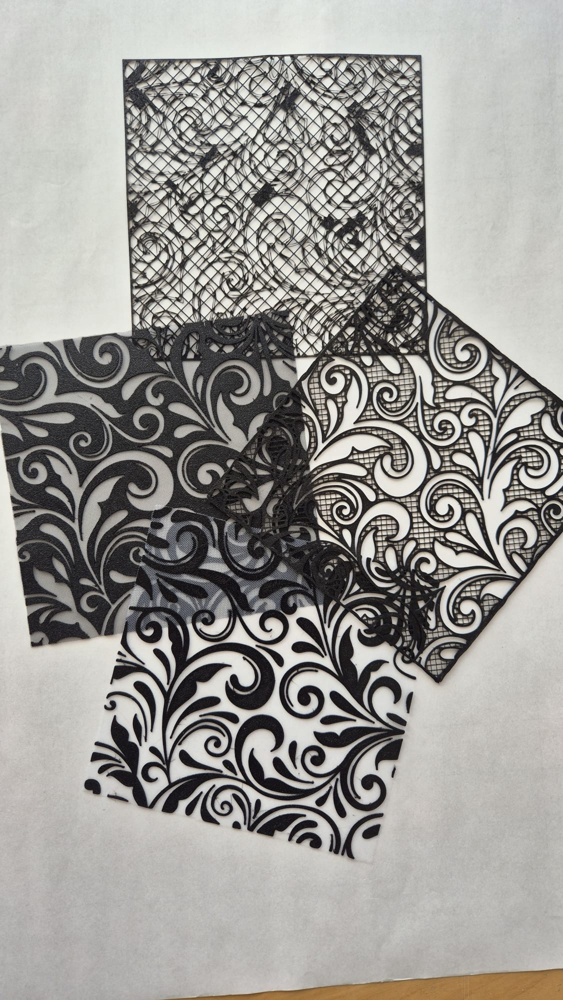 Lace on mesh — sample set